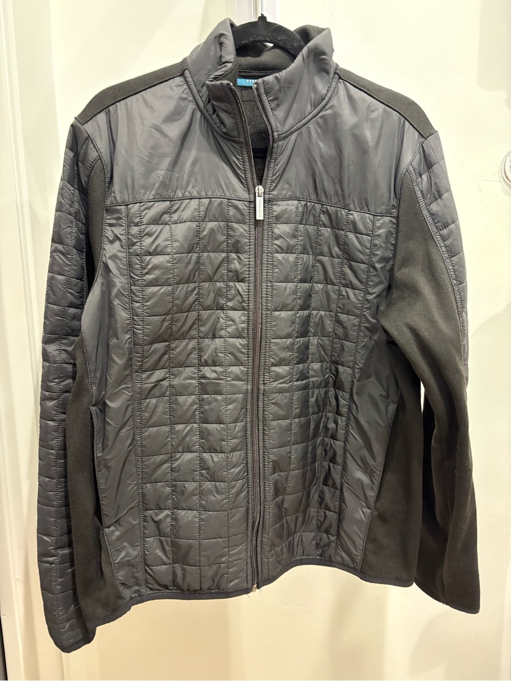 Perry Ellis Men's Black Quilted Hybrid Jacket